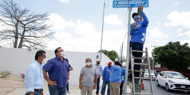 Supervisa Renán Barrera las obras municipales en homenaje al fallecido compositor  Armando Manzanero